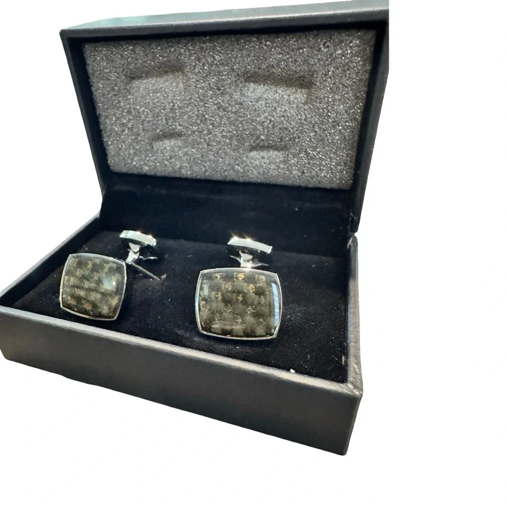 Hugo Boss Mens Carbon Fiber Inlay Green Square Cufflinks Silver Tone with Box